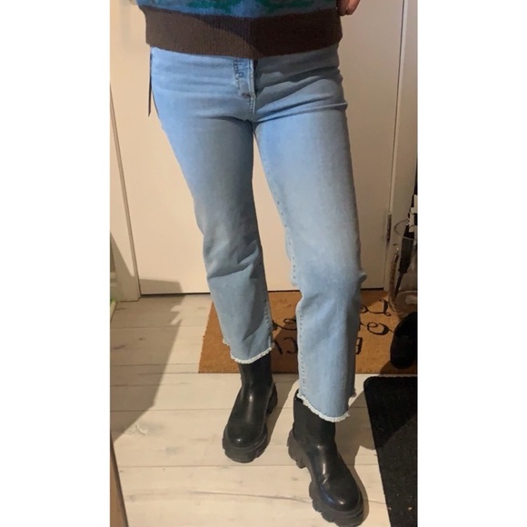 Veronica Beard high-rise cropped jeans - Picture 8 of 10